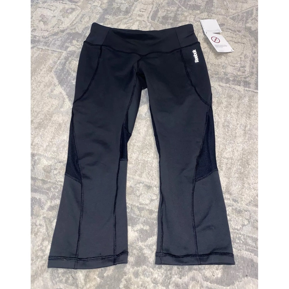 New Reebok Womens PE Tight Fit Capri Pants Sz Small Black